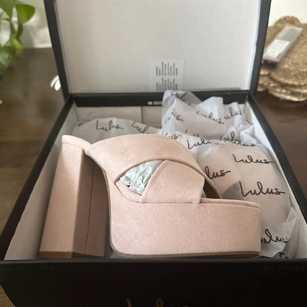 Lulus Aliany nude suede 5 inch platform mule slide heels size 7.5 NWT